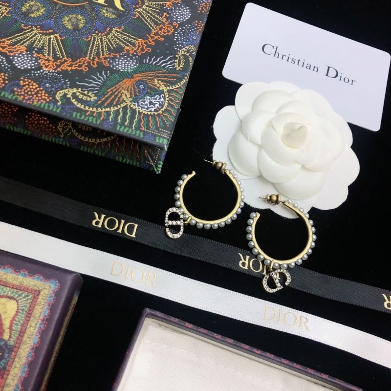 chr1st1an D10r earrings